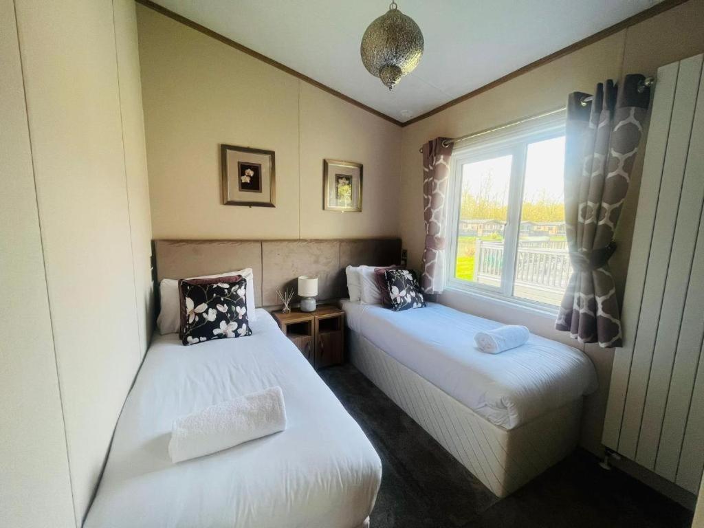 Rosie'S Rest With Hot Tub Villa Barmby on the Moor Luaran gambar