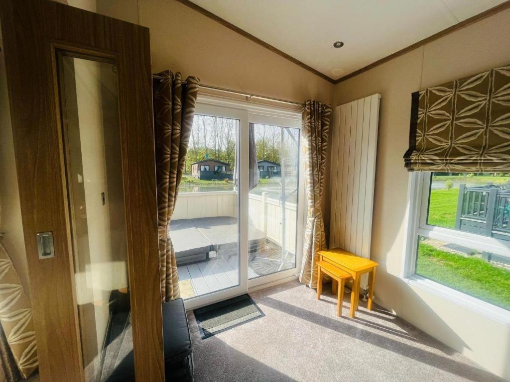 Rosie'S Rest With Hot Tub Villa Barmby on the Moor Luaran gambar