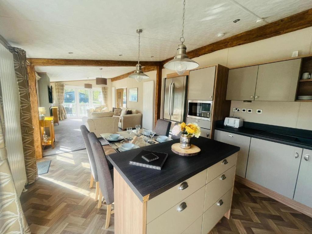 Rosie'S Rest With Hot Tub Villa Barmby on the Moor Luaran gambar